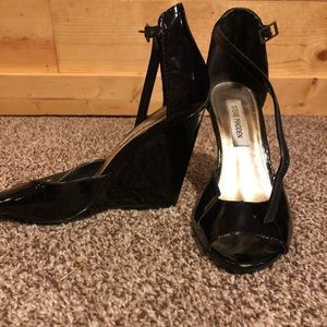 Women’s wedge heel